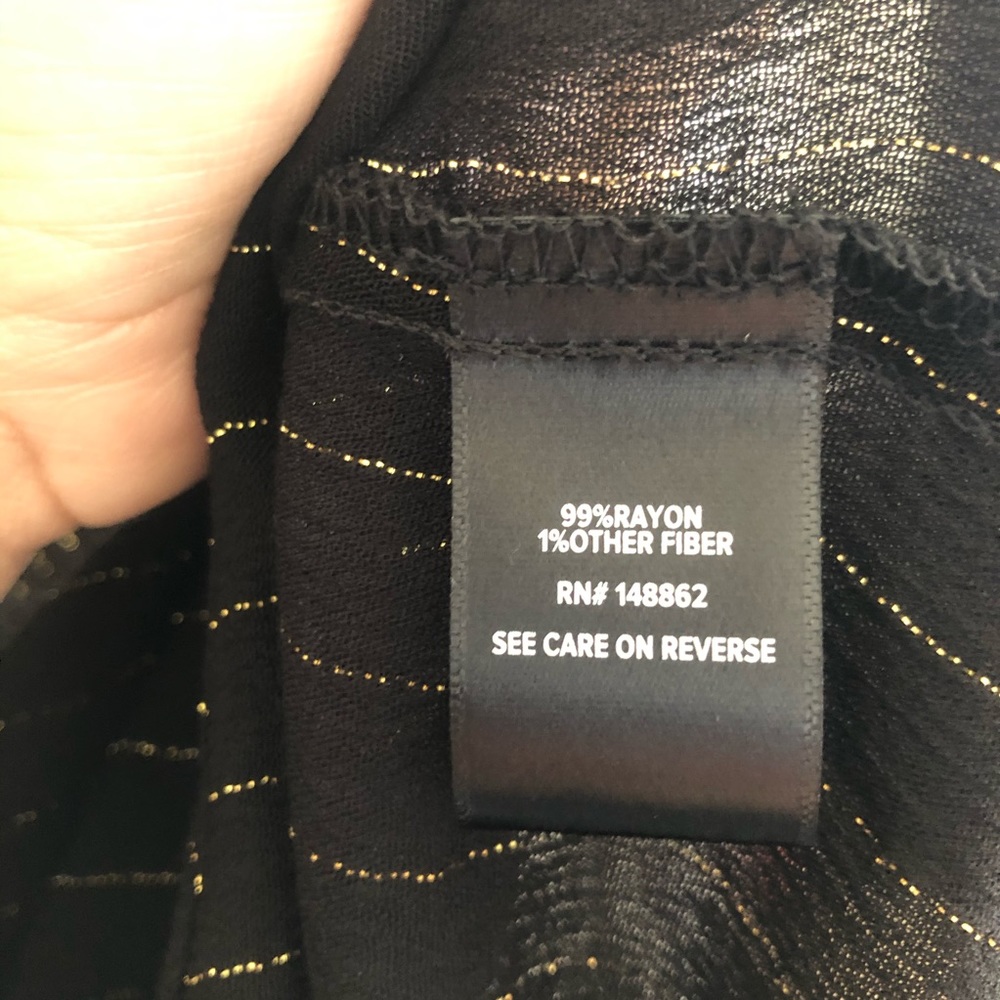 Torrid black gauze smocked babydoll blouse Size 2X - Picture 8 of 8